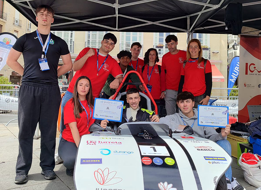CIFP Iurreta logra dos premios en Euskelec con su vehículo eléctrico