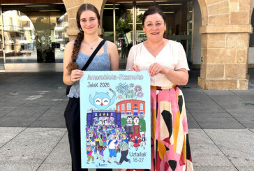 Lua Buron firma el cartel de las fiestas de Amorebieta-Etxano